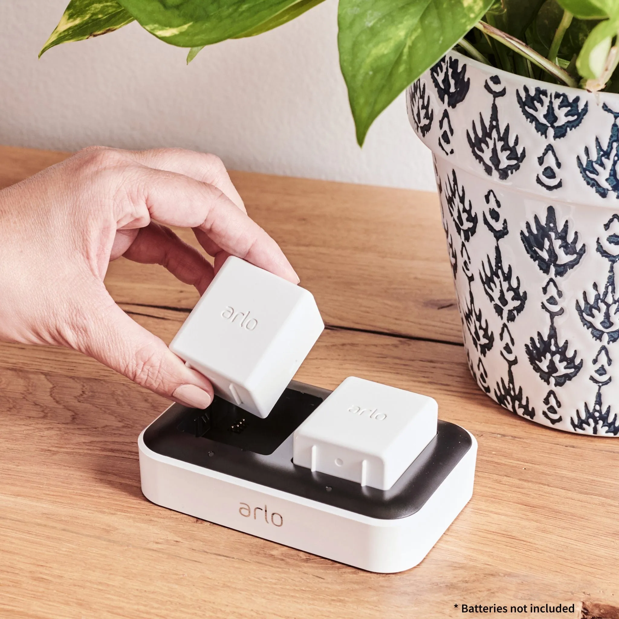 Arlo Accessory Dual Charging Station, Charge Up to Two Batteries, Compatible with Arlo Ultra and Pro3 Only - Certified Refurbished